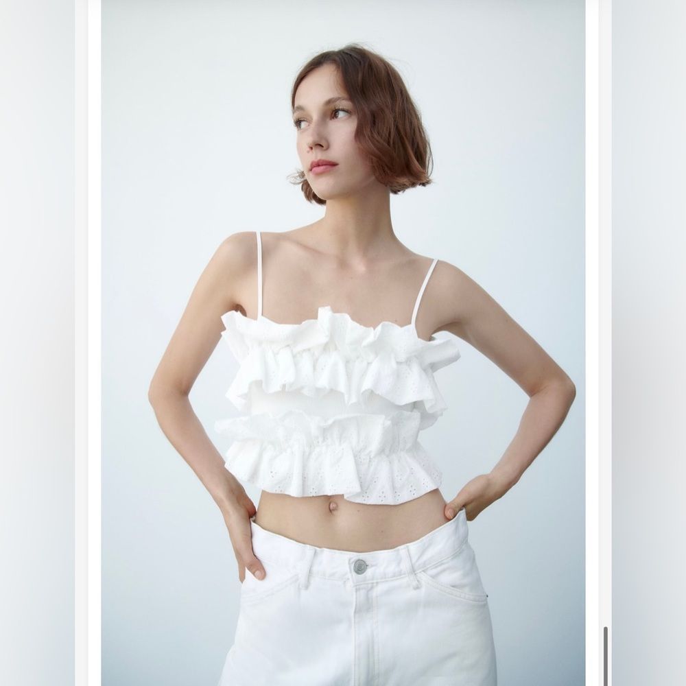 CONTRAST CROP TOP  - Picture 3 of 6